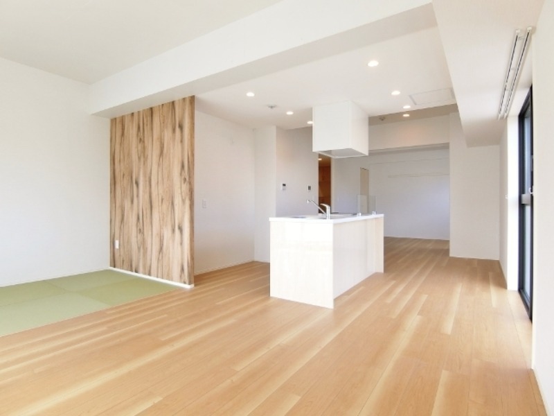 居室・リビング　図面と現状に相違がある場合には現状を優先