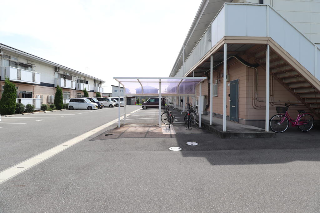 その他　駐輪場です♪