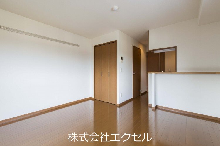 居室・リビング　フローリング仕様のお部屋