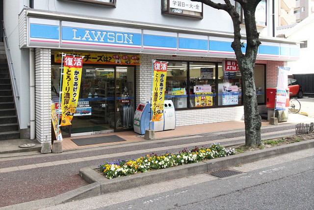 コンビニ　ローソン箱崎九大前店（コンビニ）まで173m