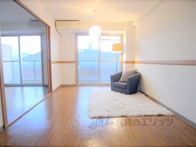 居室・リビング　居室