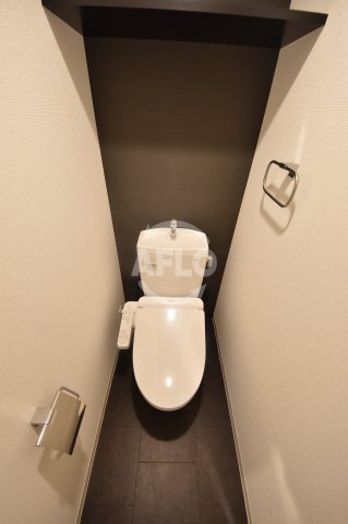 トイレ　アドバンス大阪グロウスII　温水洗浄便座