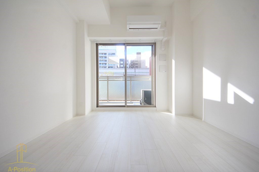 居室・リビング　エスリード南森町ラグシス