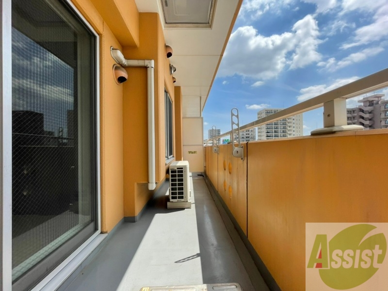 バルコニー　バルコニーです。天気の良い日には外干しができます！