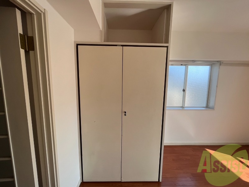 収納　洋室のクローゼット。広さは十分そうです。