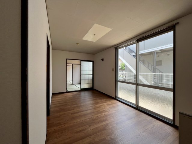 居室・リビング　フォーブル蟹江