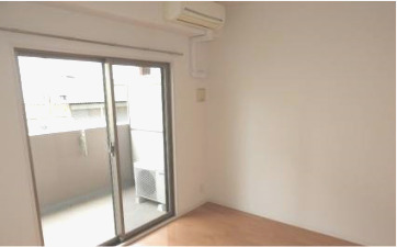 その他部屋・スペース　落ち着いて過ごせるお部屋なので、寝室にいかがでしょうか