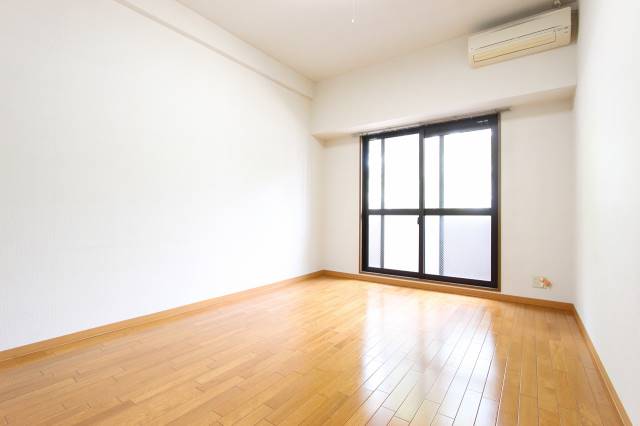 居室・リビング　明るいお部屋です