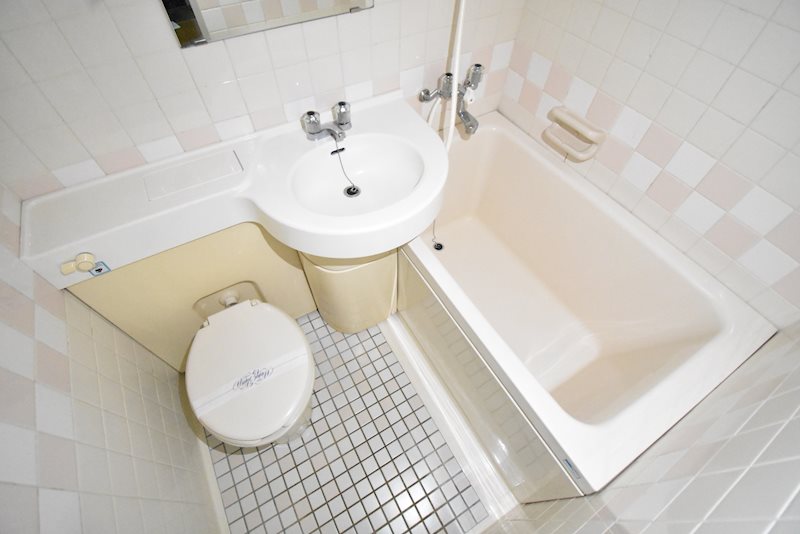 バス・シャワールーム　別部屋の参考写真です