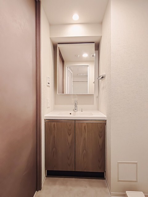 洗面設備　※写真は同タイプ住戸です。