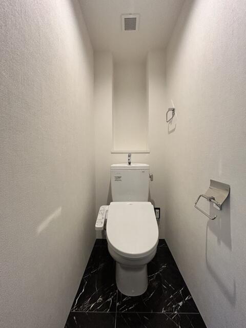 トイレ　落ち着いたトイレです