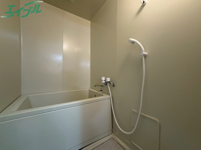 バス・シャワールーム　同型参考写真