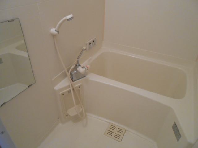 バス・シャワールーム　追焚機能付浴槽完備