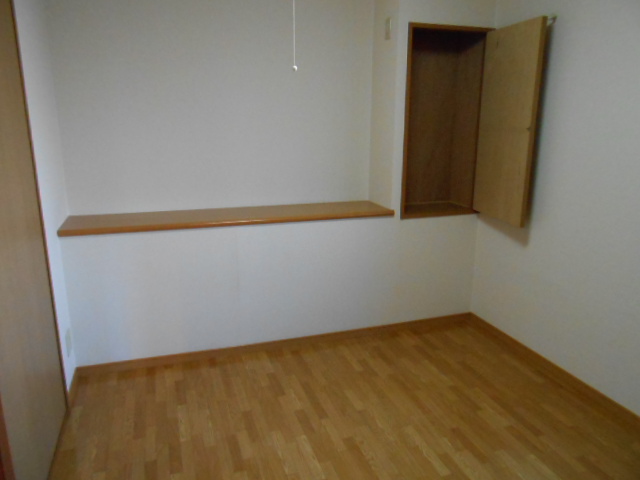 その他部屋・スペース　北側寝室（洋室・６．０畳）・全室照明完備