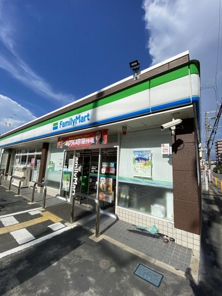 コンビニ　ファミリーマート門真栄町店（コンビニ）まで389m