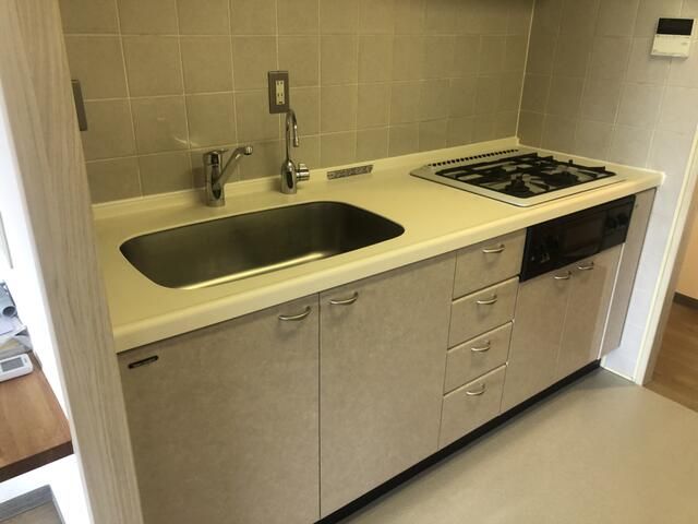 キッチン　※別部屋参考写真