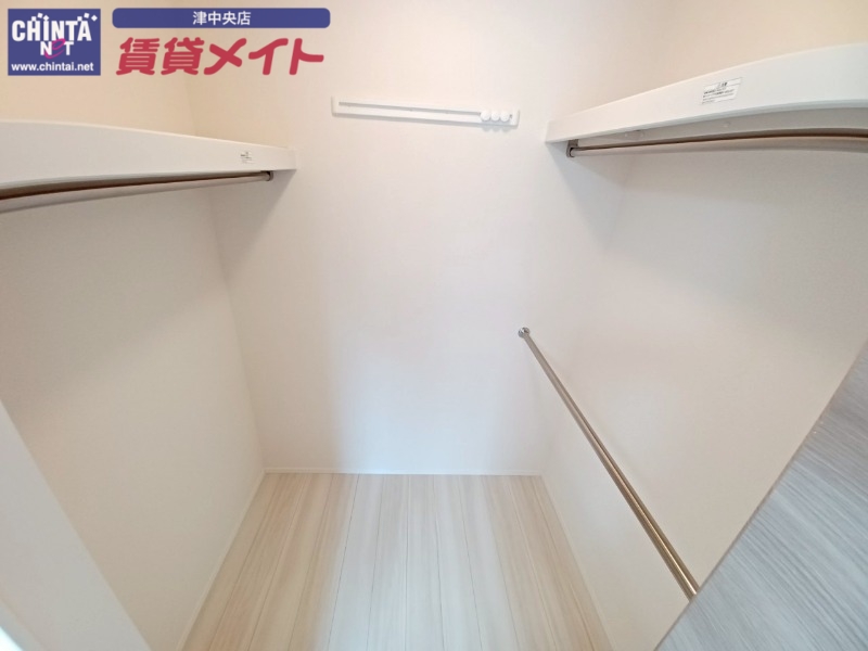 収納　別部屋同タイプ