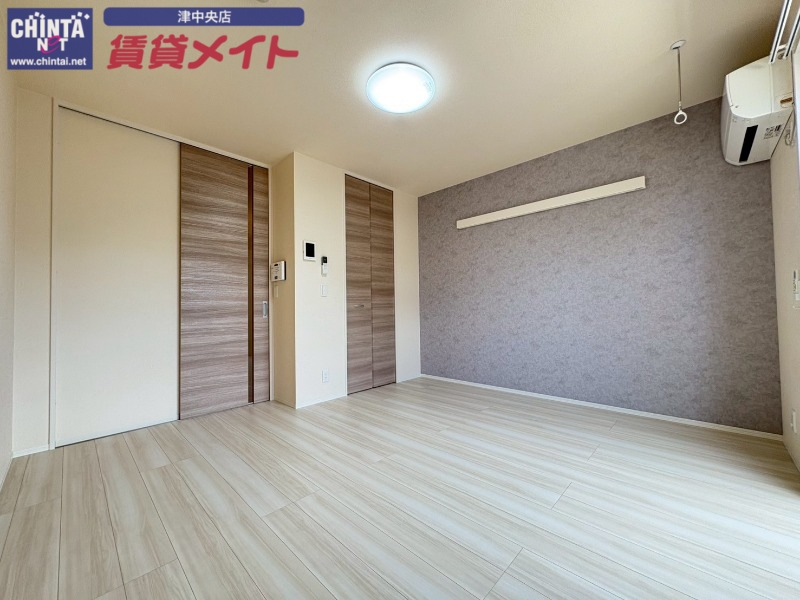 居室・リビング　別部屋同タイプ