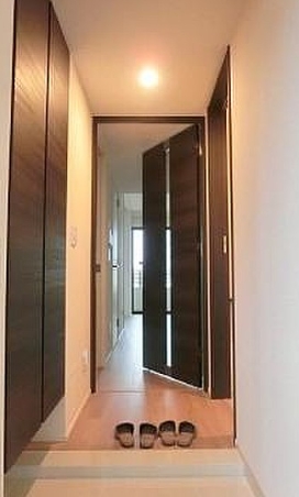 玄関　落ち着いた玄関です