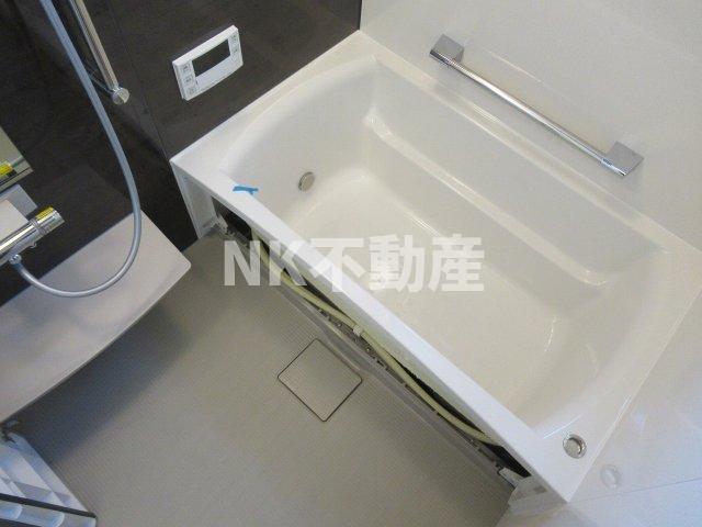 バス・シャワールーム　ゆったり過ごせるお風呂です