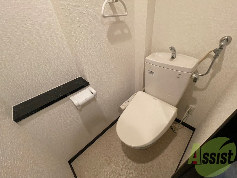 トイレ　トイレです。ウォシュレット付を探している方、おすすめです。