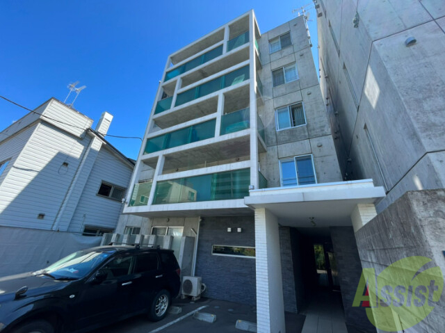 建物外観　札幌市北区北三十二条西「コローレＮ３２イースト」