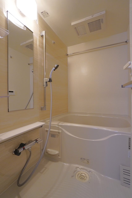 バス・シャワールーム　※写真は同タイプ住戸です。