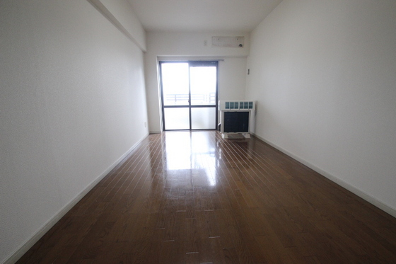 居室・リビング　※別部屋の写真です