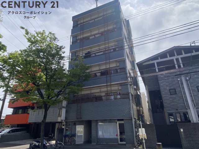 建物外観　居住者専用のごみ置き場あります♪