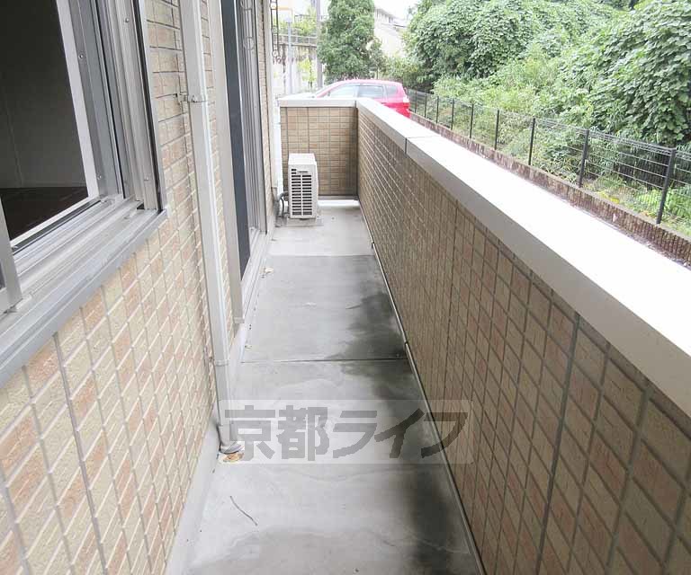 バルコニー　洗濯物たくさん干せます