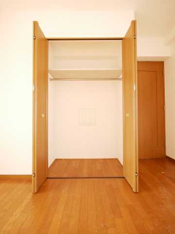 収納　本駒込Kマンション　反転タイプの部屋写真