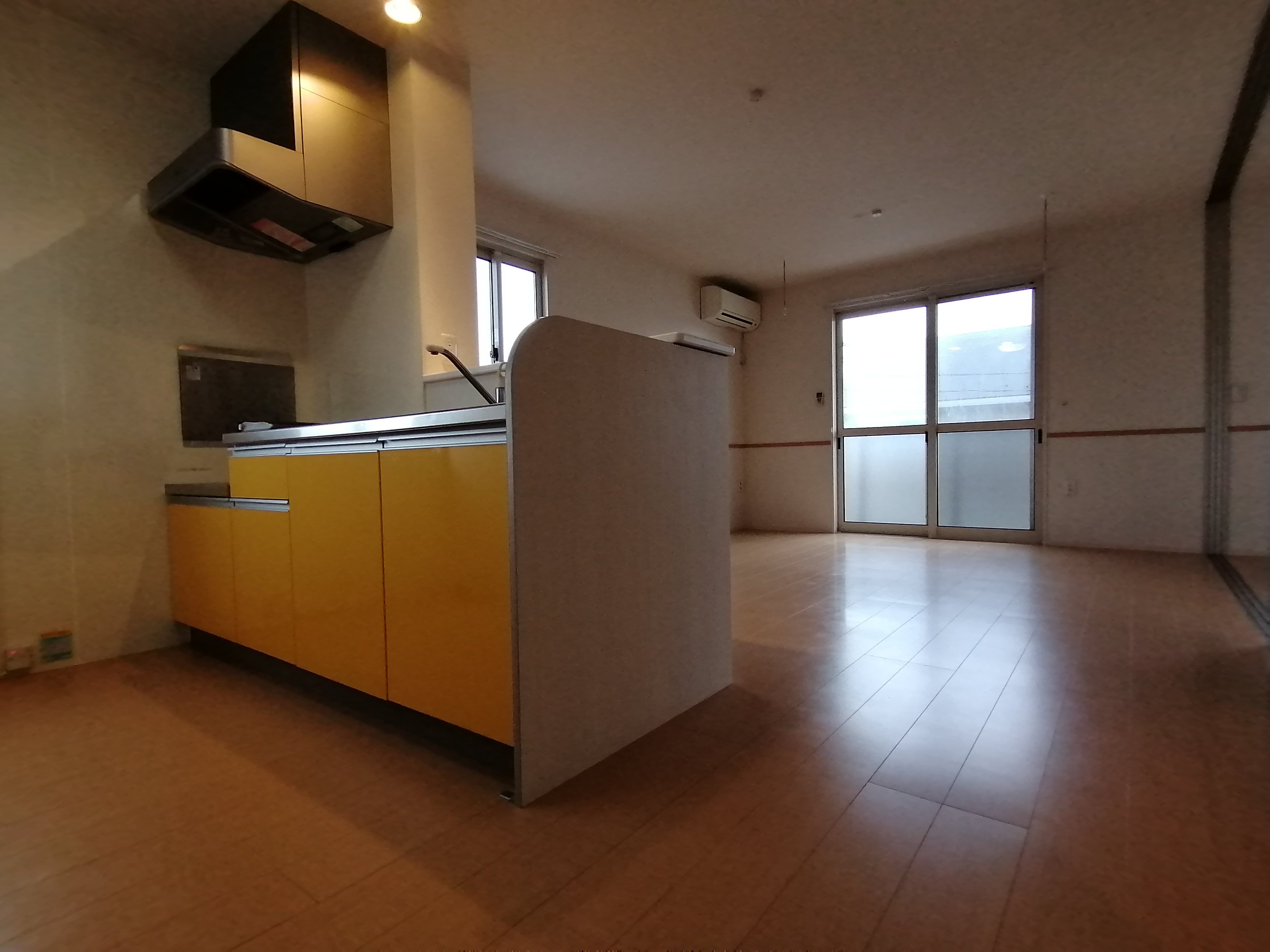 その他　反転タイプの写真を使用しております。