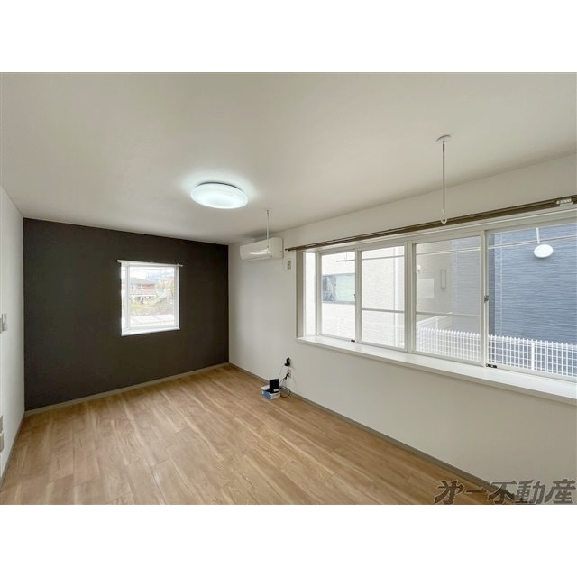 建物外観　洋室