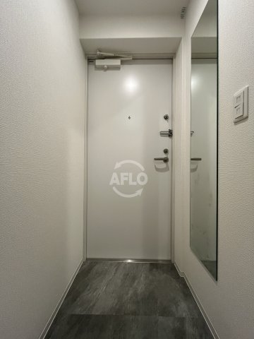 玄関　セレニテ難波ミラク参番館　玄関