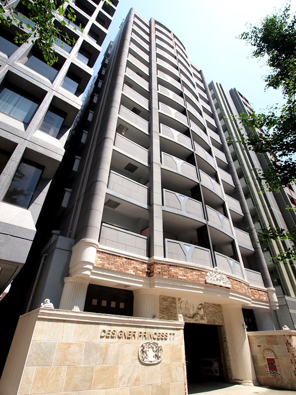 建物外観　近隣にコンビニが多く便利！ペット飼育ご相談ください。