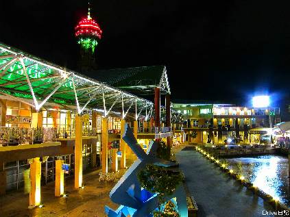 ショッピングセンター　ベイサイドプレイス博多（ショッピングセンター）まで438m