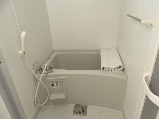 バス・シャワールーム　バスルーム