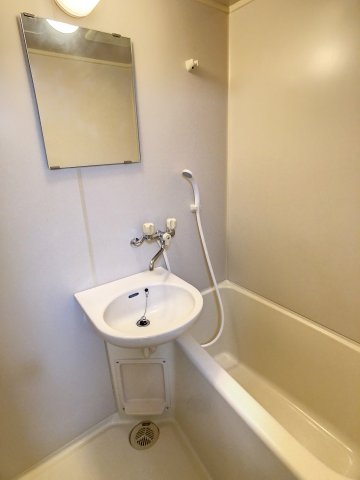 バス・シャワールーム　2023年2月撮影※現況を優先致します。