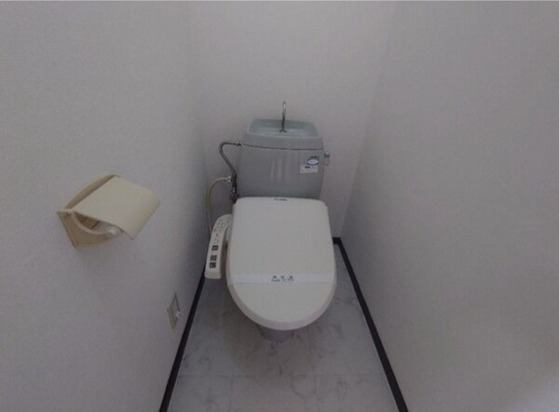 トイレ　図面と現状に相違がある場合には現状を優先