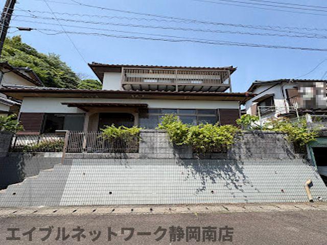建物外観　落ち着いた雰囲気の外観です