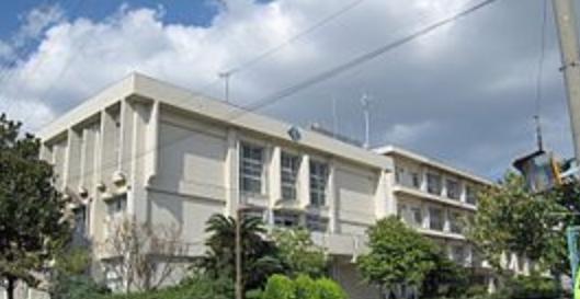 小学校　北区立清水小学校（小学校）まで475m