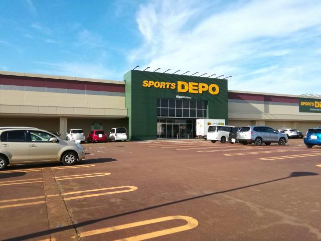 ショッピングセンター　スポーツデポ長岡古正寺店（ショッピングセンター）まで223m