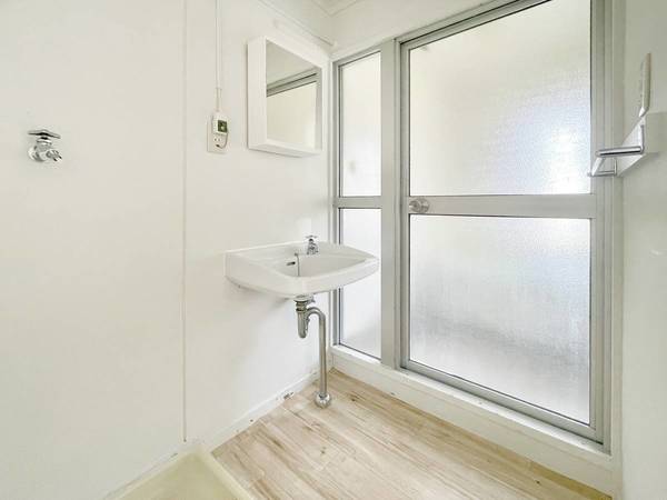 洗面設備　ビレッジハウスの同一物件・同一タイプの間取りの写真です