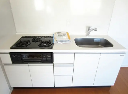 キッチン　同タイプ部屋　参考写真です
