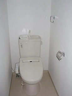 トイレ　同タイプ部屋　参考写真です