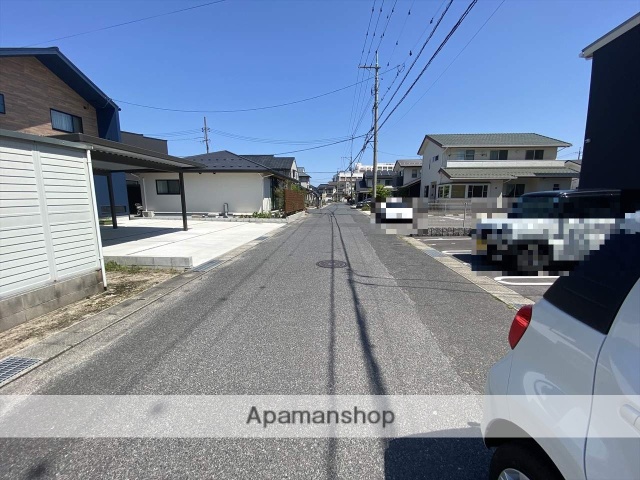 その他　前面道路（その他）まで0m