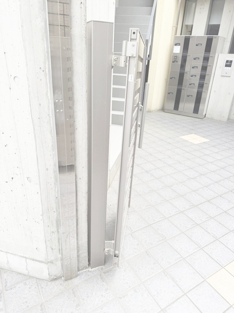 その他共有部分　外出の多い方でも安心の宅配ボックス付き♪