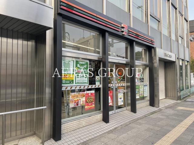 コンビニ　セブンイレブン目白駅北店（コンビニ）まで408m