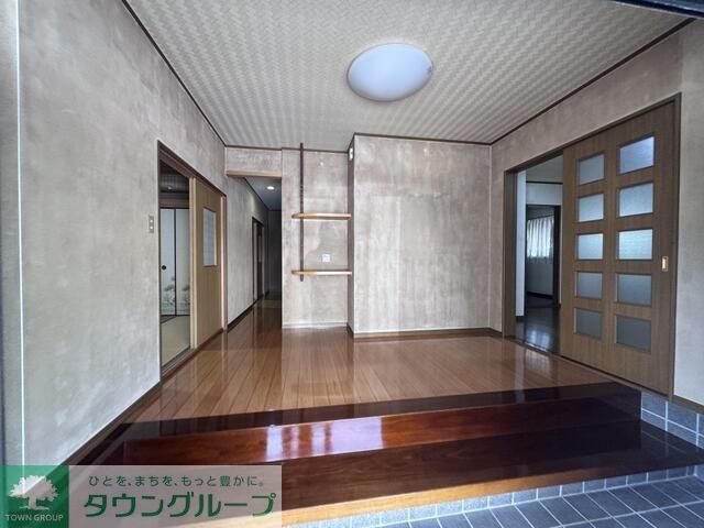 玄関　お問合せはタウンハウジングまで！※現地待合わせ相談可能