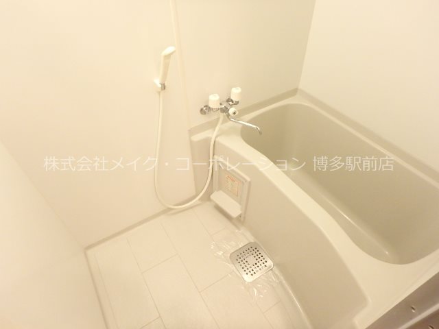 バス・シャワールーム　※入居中の為別部屋写真使用現状優先